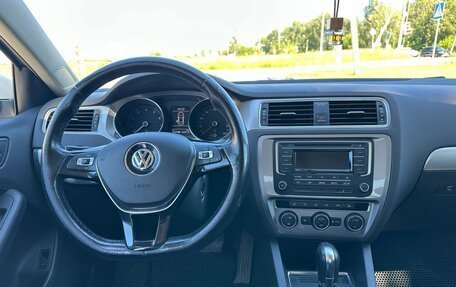 Volkswagen Jetta VI, 2017 год, 1 000 000 рублей, 16 фотография