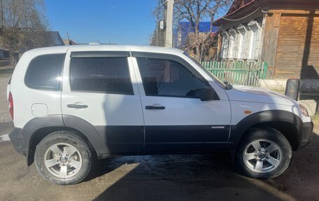 Chevrolet Niva I рестайлинг, 2009 год, 370 000 рублей, 6 фотография