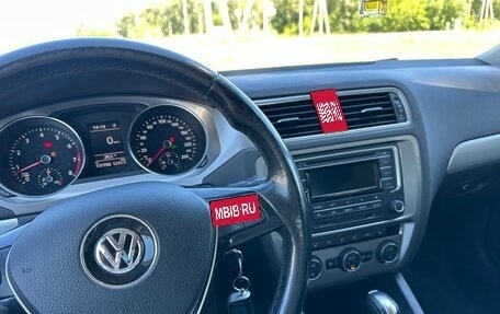 Volkswagen Jetta VI, 2017 год, 1 000 000 рублей, 14 фотография