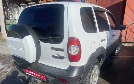 Chevrolet Niva I рестайлинг, 2009 год, 370 000 рублей, 3 фотография