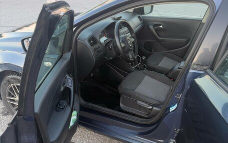 Volkswagen Polo VI (EU Market), 2012 год, 730 000 рублей, 18 фотография