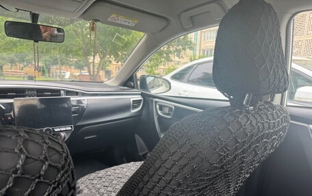 Toyota Corolla, 2015 год, 1 390 000 рублей, 4 фотография