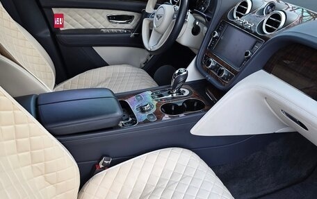 Bentley Bentayga I, 2016 год, 11 500 000 рублей, 10 фотография