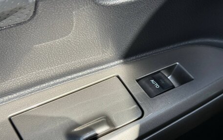 Toyota Land Cruiser 200, 2012 год, 3 400 000 рублей, 20 фотография
