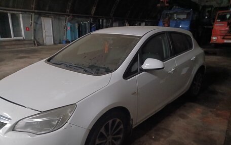 Opel Astra J, 2011 год, 520 000 рублей, 6 фотография