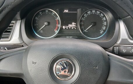 Skoda Rapid I, 2016 год, 750 000 рублей, 6 фотография