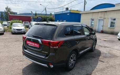 Mitsubishi Outlander III рестайлинг 3, 2018 год, 2 100 000 рублей, 7 фотография