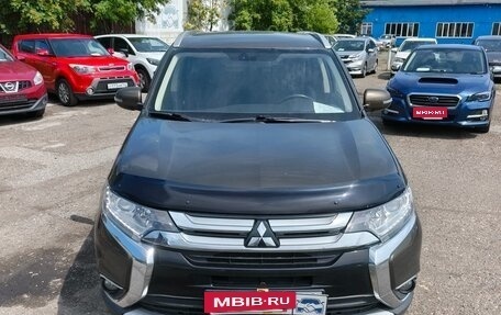 Mitsubishi Outlander III рестайлинг 3, 2018 год, 2 100 000 рублей, 3 фотография