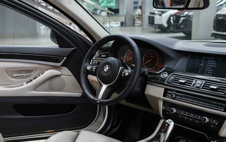 BMW 5 серия, 2011 год, 1 590 000 рублей, 12 фотография