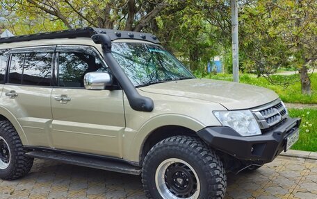 Mitsubishi Pajero IV, 2017 год, 3 500 000 рублей, 2 фотография