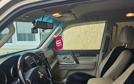 Mitsubishi Pajero IV, 2017 год, 3 500 000 рублей, 9 фотография
