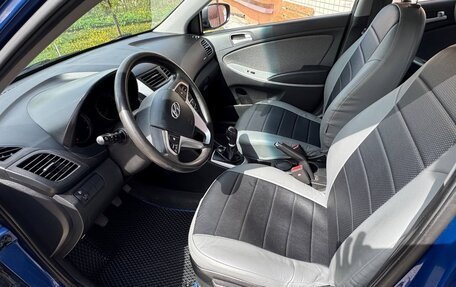 Hyundai Solaris II рестайлинг, 2011 год, 730 000 рублей, 3 фотография