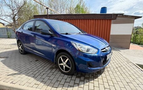 Hyundai Solaris II рестайлинг, 2011 год, 730 000 рублей, 10 фотография