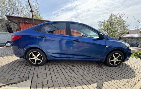 Hyundai Solaris II рестайлинг, 2011 год, 730 000 рублей, 8 фотография