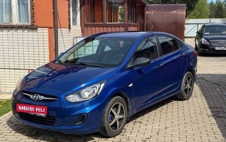 Hyundai Solaris II рестайлинг, 2011 год, 730 000 рублей, 9 фотография