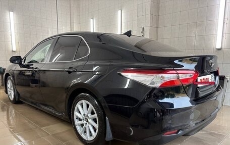 Toyota Camry, 2022 год, 3 200 000 рублей, 12 фотография