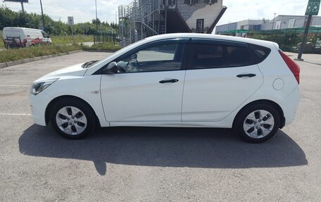 Hyundai Solaris II рестайлинг, 2016 год, 670 000 рублей, 3 фотография