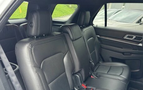 Ford Explorer VI, 2018 год, 3 199 000 рублей, 18 фотография