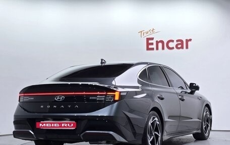 Hyundai Sonata VIII, 2023 год, 2 600 000 рублей, 2 фотография