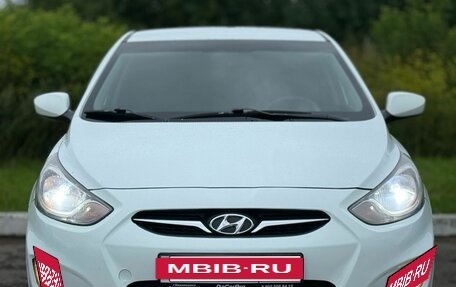 Hyundai Solaris II рестайлинг, 2012 год, 650 000 рублей, 3 фотография