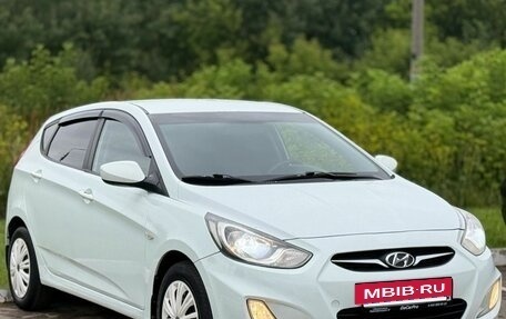 Hyundai Solaris II рестайлинг, 2012 год, 650 000 рублей, 2 фотография