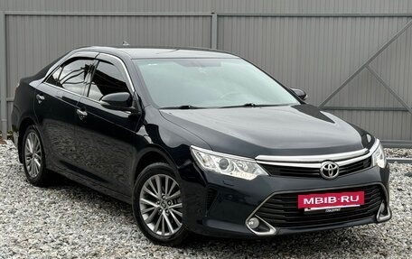 Toyota Camry, 2016 год, 2 295 000 рублей, 2 фотография