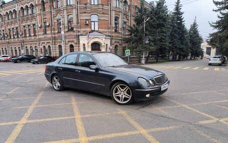 Mercedes-Benz E-Класс, 2003 год, 870 000 рублей, 3 фотография