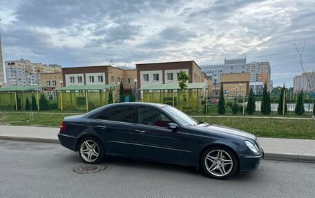 Mercedes-Benz E-Класс, 2003 год, 870 000 рублей, 6 фотография