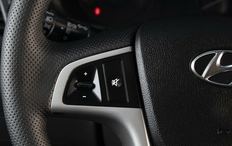 Hyundai Solaris II рестайлинг, 2013 год, 990 000 рублей, 12 фотография