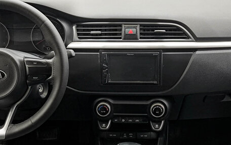 KIA Rio IV, 2017 год, 1 050 000 рублей, 18 фотография