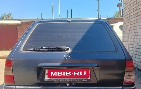 Mercedes-Benz E-Класс, 1994 год, 450 000 рублей, 4 фотография