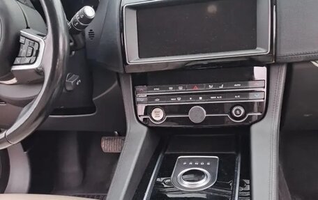 Jaguar F-Pace, 2020 год, 3 150 000 рублей, 4 фотография