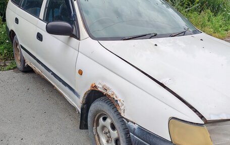 Toyota Caldina, 1994 год, 70 000 рублей, 2 фотография