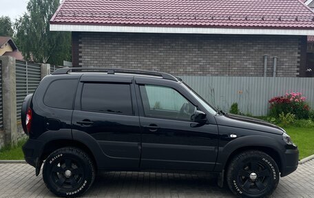 Chevrolet Niva I рестайлинг, 2018 год, 699 000 рублей, 6 фотография