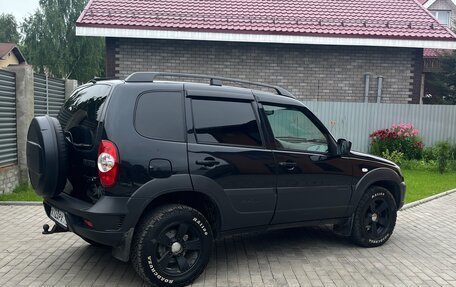 Chevrolet Niva I рестайлинг, 2018 год, 699 000 рублей, 8 фотография