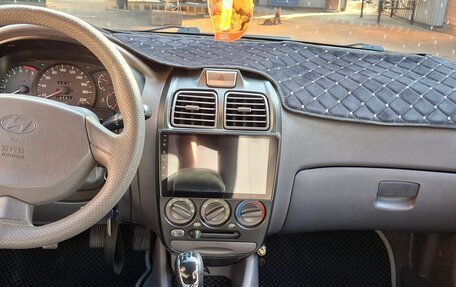 Hyundai Accent II, 2005 год, 450 000 рублей, 6 фотография
