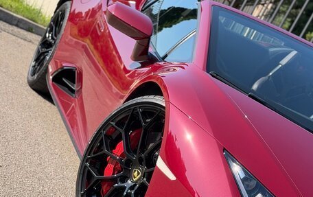 Lamborghini Huracán, 2022 год, 26 000 000 рублей, 5 фотография