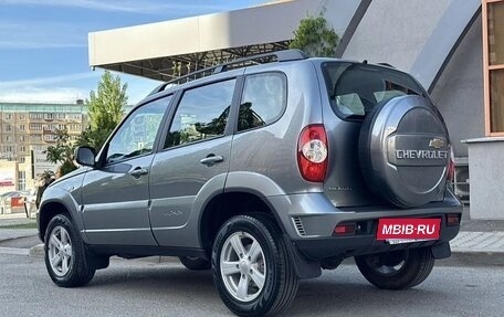 Chevrolet Niva I рестайлинг, 2016 год, 850 000 рублей, 5 фотография