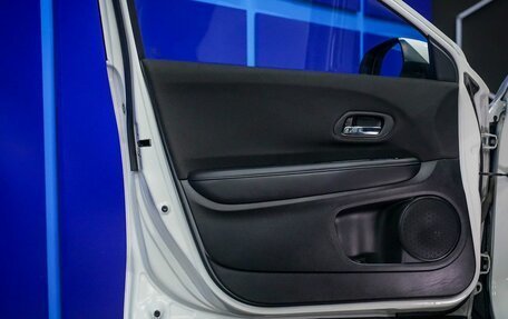 Honda Vezel, 2020 год, 2 100 000 рублей, 15 фотография