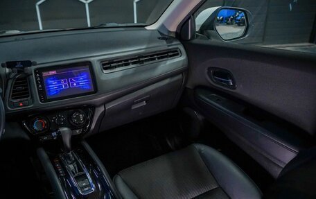 Honda Vezel, 2020 год, 2 100 000 рублей, 28 фотография