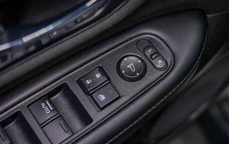 Honda Vezel, 2020 год, 2 100 000 рублей, 25 фотография