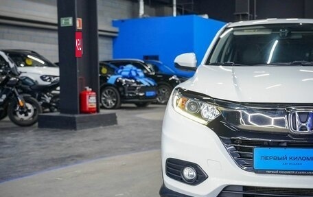 Honda Vezel, 2020 год, 2 100 000 рублей, 29 фотография