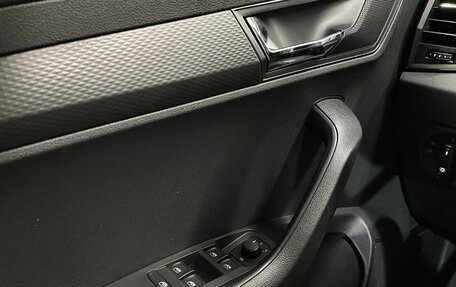 Skoda Karoq I, 2021 год, 2 100 000 рублей, 16 фотография