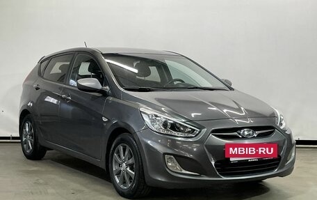 Hyundai Solaris II рестайлинг, 2013 год, 735 000 рублей, 3 фотография