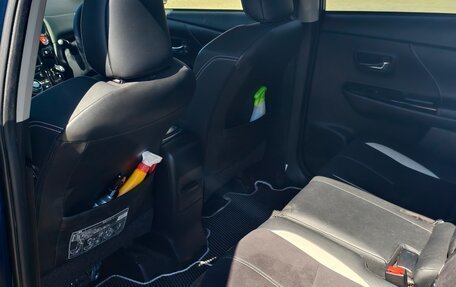 Toyota Prius Alpha I (ZVW40/41), 2015 год, 2 300 000 рублей, 14 фотография