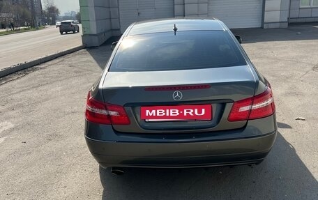 Mercedes-Benz E-Класс, 2012 год, 1 350 000 рублей, 10 фотография