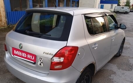 Skoda Fabia II, 2011 год, 260 000 рублей, 2 фотография
