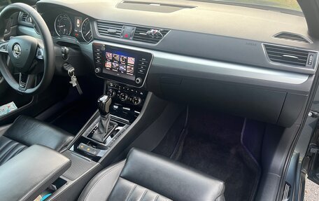 Skoda Superb III рестайлинг, 2018 год, 2 199 000 рублей, 10 фотография