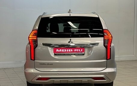 Mitsubishi Pajero Sport III рестайлинг, 2022 год, 3 780 000 рублей, 3 фотография