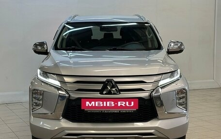Mitsubishi Pajero Sport III рестайлинг, 2022 год, 3 780 000 рублей, 2 фотография